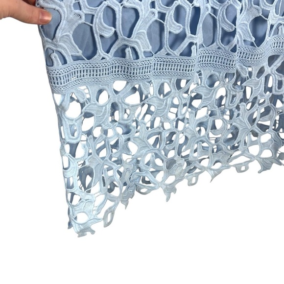 CHI CHI LONDON SKY BLUE GUIPURE FLORAL LACE OFF THE SHOULDER COCKTAIL DRESS - Picture 12 of 15